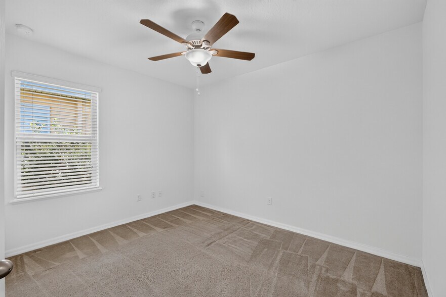 Building Photo - 345 Red Kite Dr