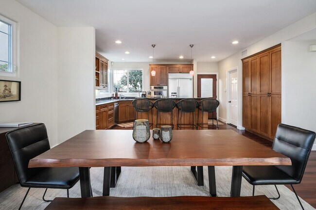 Building Photo - 7211 Eads Ave