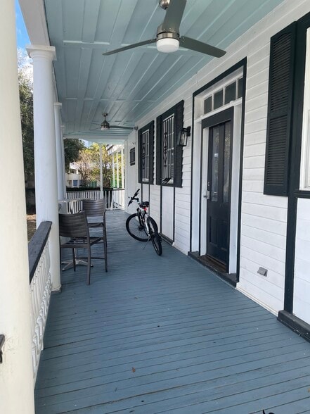 1st Floor Porch - 31 Nassau St