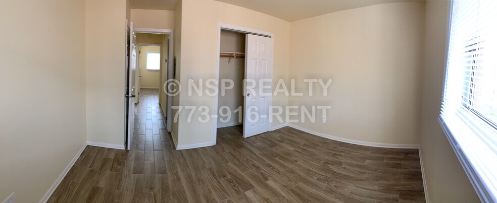 Building Photo - 1302 Carol St