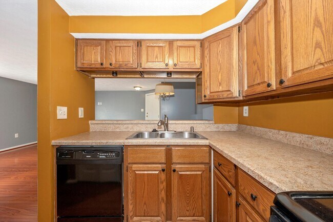 Building Photo - Affordable Condo in Frederick, MD