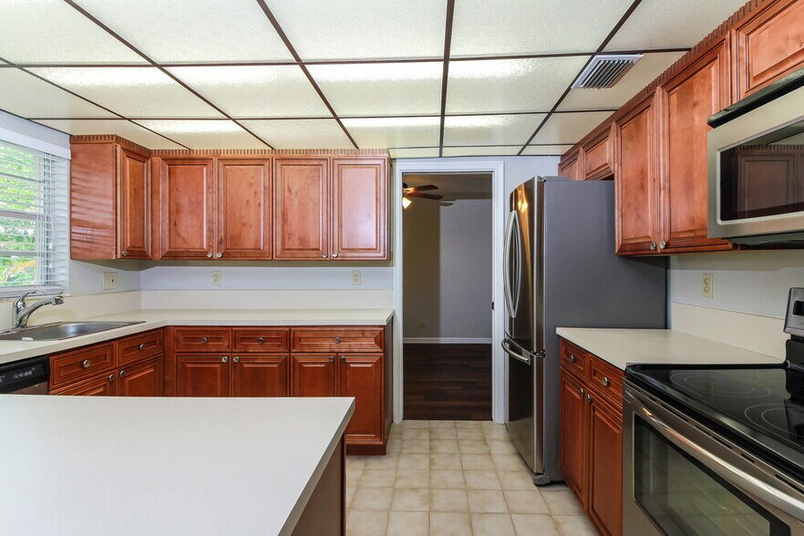 Building Photo - 138 Dove Cir