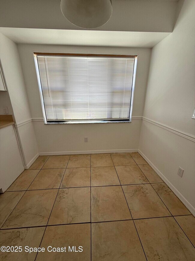 Building Photo - 4900 Volusia Ave