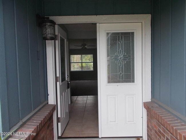 Building Photo - 7529 Falcon Trace Dr W