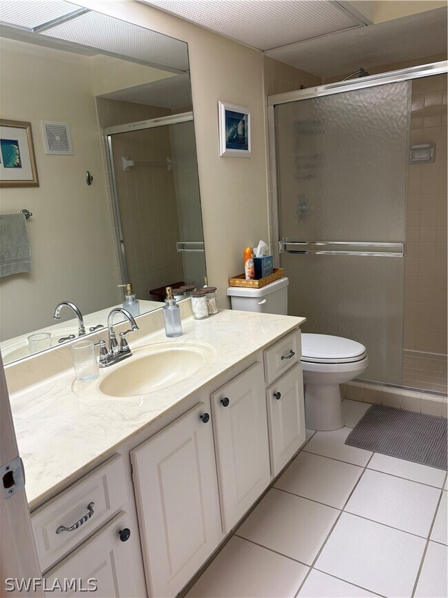 Building Photo - 4912 Tamiami Trl E