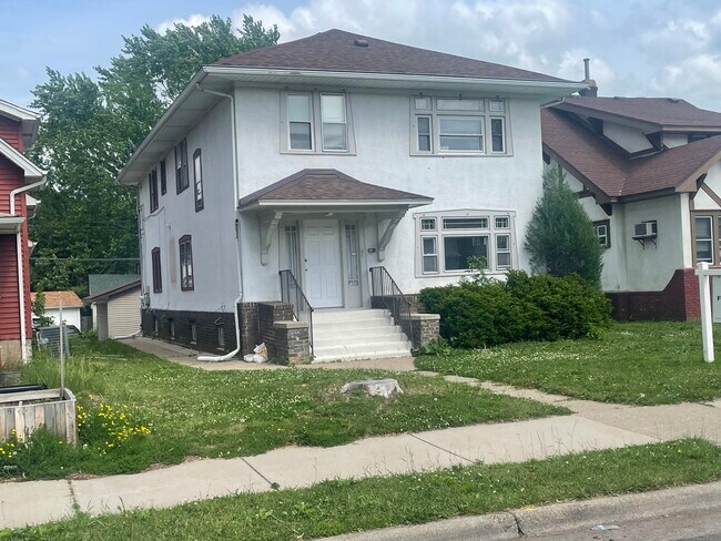 Building Photo - 3706 N Penn Ave