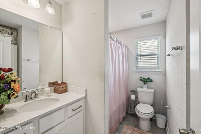 Building Photo - 13220 Cameron Vly Ct