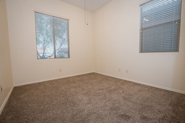 Building Photo - 1604 Laguna Nigel Dr
