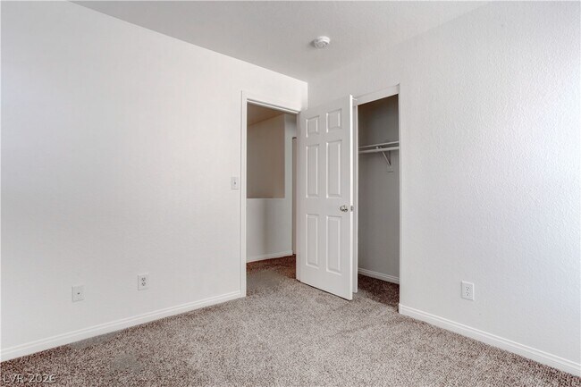 Building Photo - 1195 S Sweet Orange St