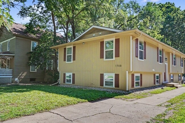Building Photo - 1708 Kentucky St