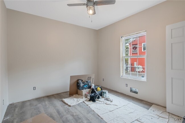 Building Photo - 25 Zahler Tract