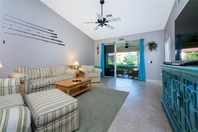 Building Photo - 319 Monaco Dr