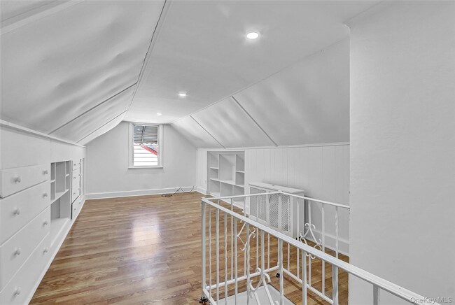 Building Photo - 86-27 239th St