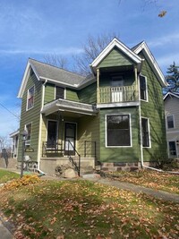 Building Photo - 1549 Broadway St