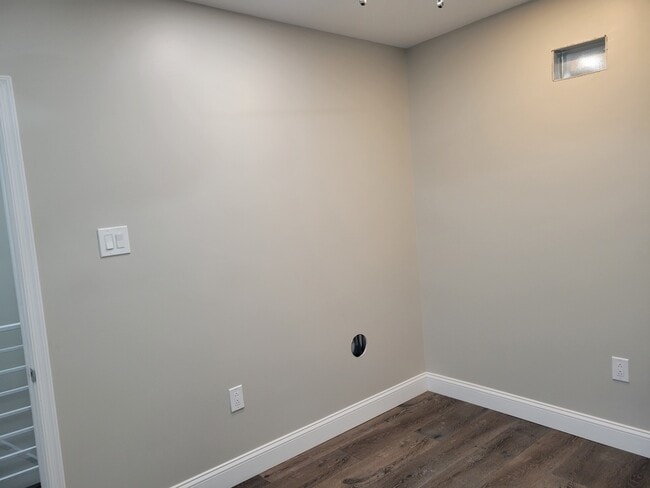 Building Photo - 1514 S 27th St