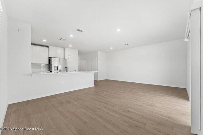 Building Photo - 9732 Venetian Sq
