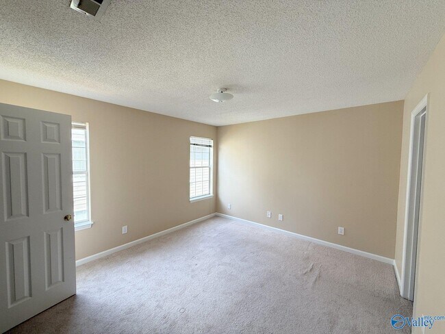 Building Photo - 262 Waters Edge Ln
