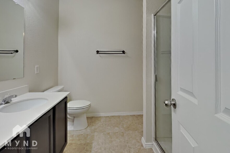 Building Photo - 307 Rustic Willow