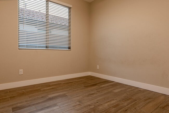 Building Photo - 9701 E Spiral Ave