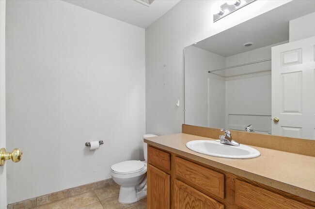 Building Photo - 1738 Weeping Willow Ct