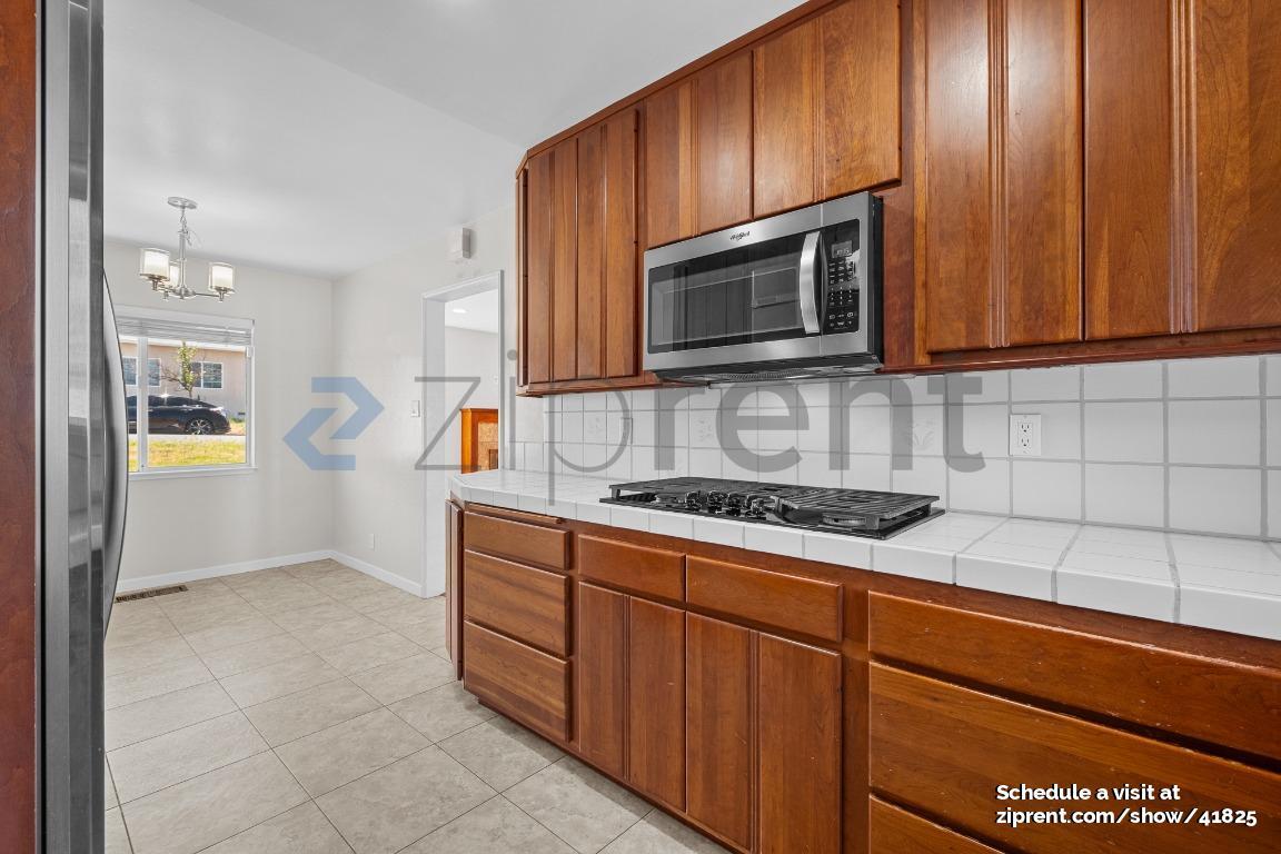 Building Photo - 24139 Zorro Ct