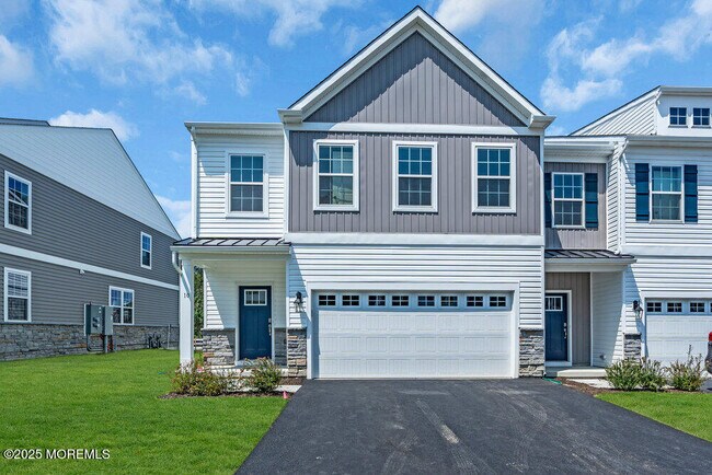 Building Photo - 10 Penny Ln