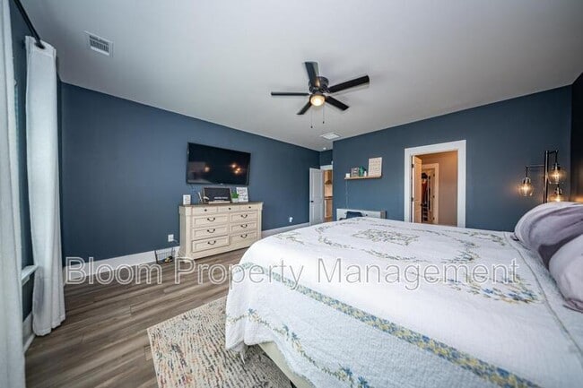 Building Photo - 5008 Cedar Brush Ct