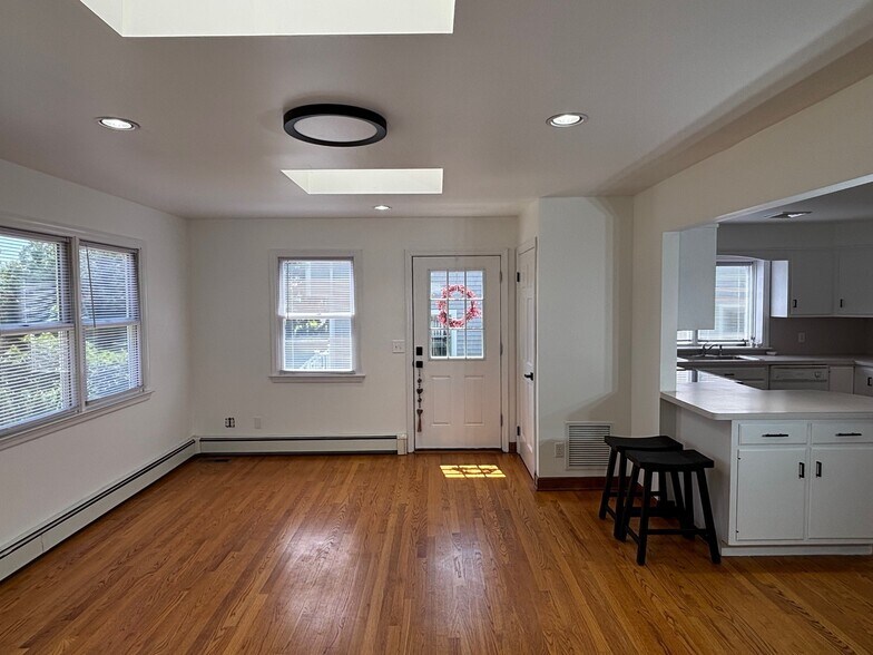 Building Photo - 29 Ridgeley St