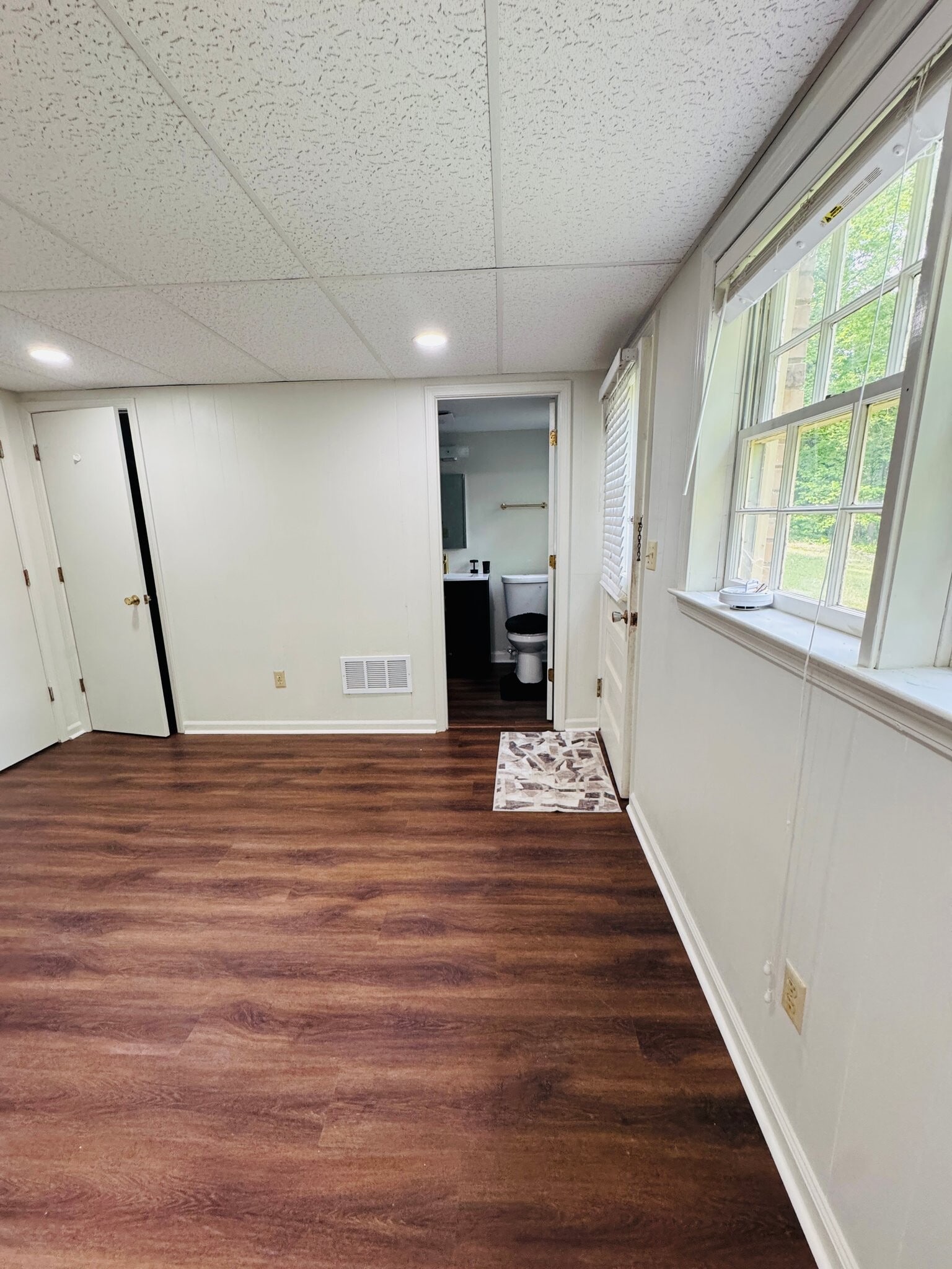 Building Photo - 4875 Millen Dr