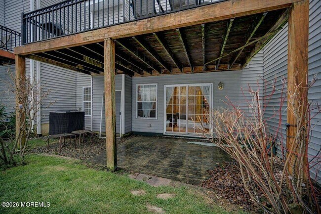 Building Photo - 319 Bernard Dr