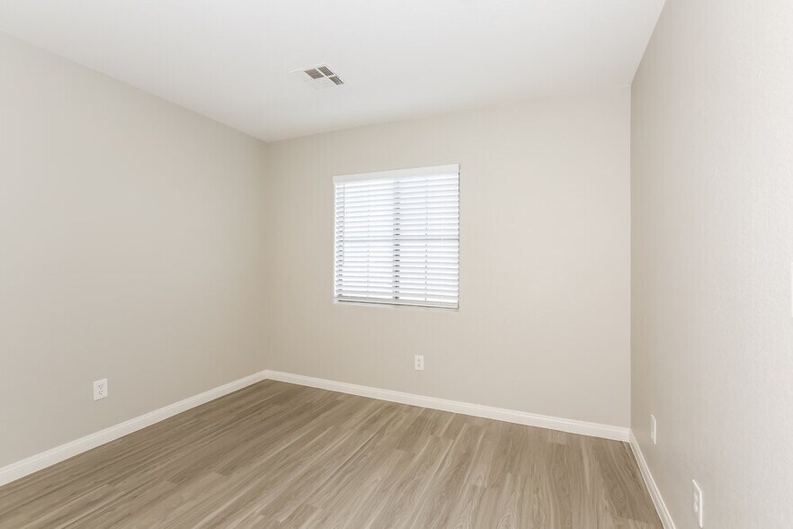 Building Photo - 6511 N Goldfield St