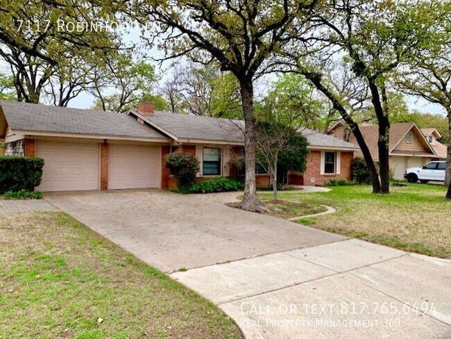 Building Photo - 7117 Robinhood Ln