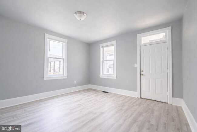 Building Photo - 424 Kossuth St