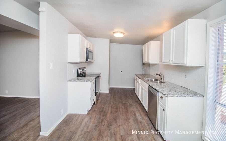 Building Photo - 2710 68th St