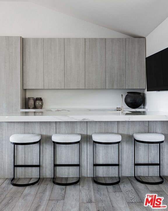 Building Photo - 2532 Canyon Oak Dr