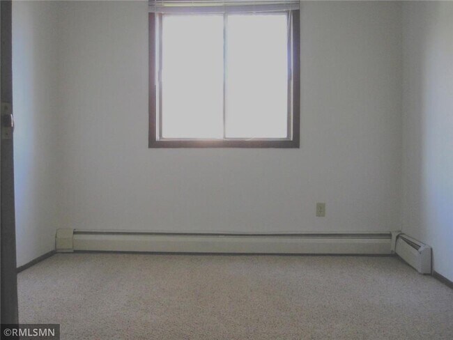 Building Photo - 415 S Wasson Ln