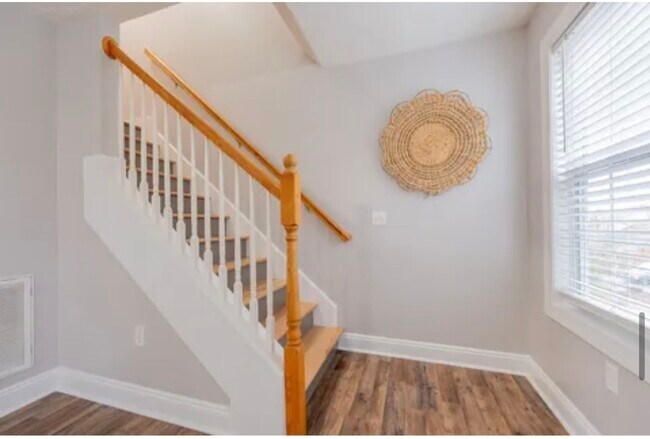 Building Photo - 590 Tall Oak Blvd NW