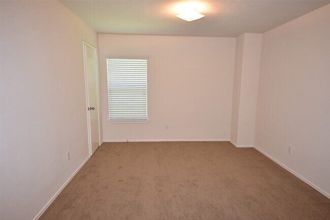 Building Photo - 1814 Emerald Pathway Dr