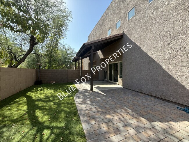 Building Photo - 4170 N Thurston Ln