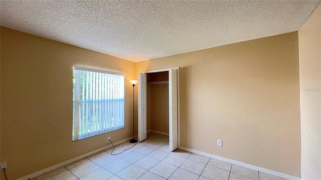 Building Photo - 1547 Oak Hill Trail