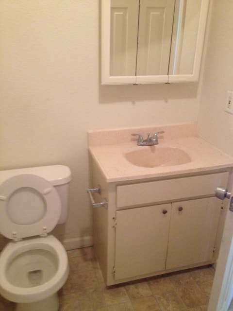 Building Photo - NEW REMODELED
