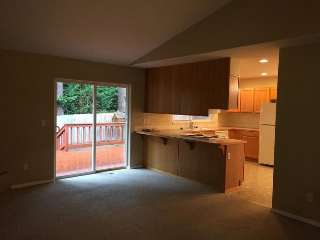 Building Photo - Charming 3-bedroom, 2-bathroom home in Aub...