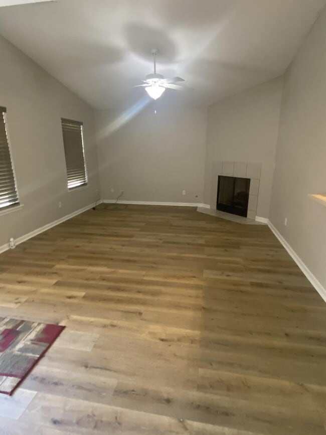 Building Photo - 59 Concord Rd