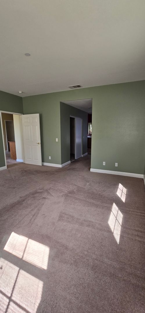 Building Photo - Loma Linda 4 Bedroom Located in Mission La...