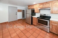 Building Photo - 936 Tennent Ave