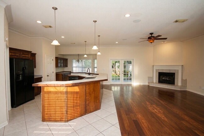 Building Photo - Spacious Northeast Pensacola Home Near UWF with 3 Bedrooms, 2 Baths, Office, 2-Car Garage & Priva...