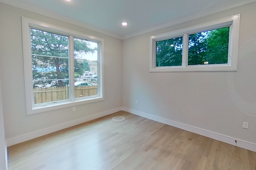 Apt 1 - 104 Warren St
