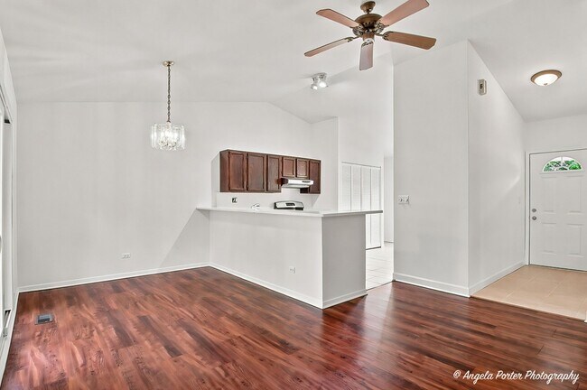 Building Photo - 3287 Medford Ct