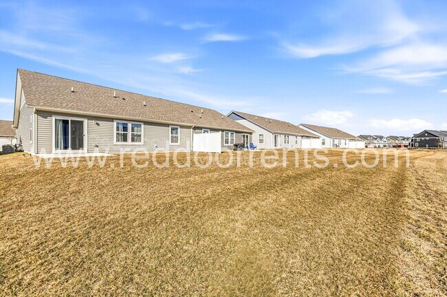 Building Photo - 783 Garrow Dr