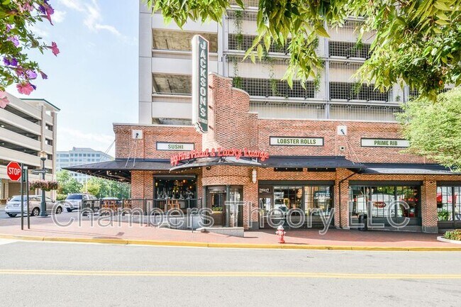 Building Photo - 11475 Washington Plaza W